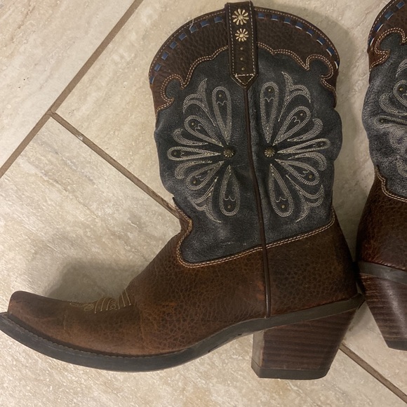 Ariat Daisy Women's Cowboy Wester Boots Size 7B - Picture 3 of 14
